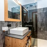 Mit Sauna Tatil Evi *